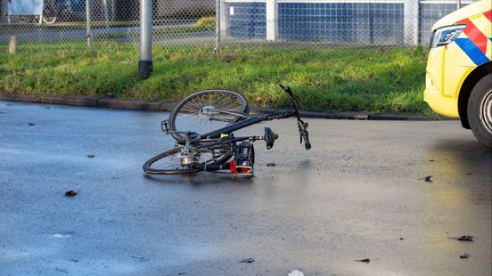 Jongen uit Lochem zwaargewond na botsing. Jongen uit Lochem zwaargewond na botsing.