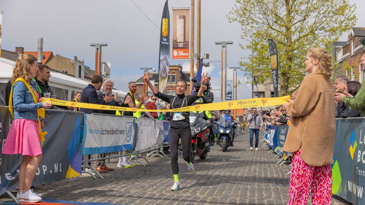 Primeur Blommaert en drie op rij voor Geuze in Schellachloop