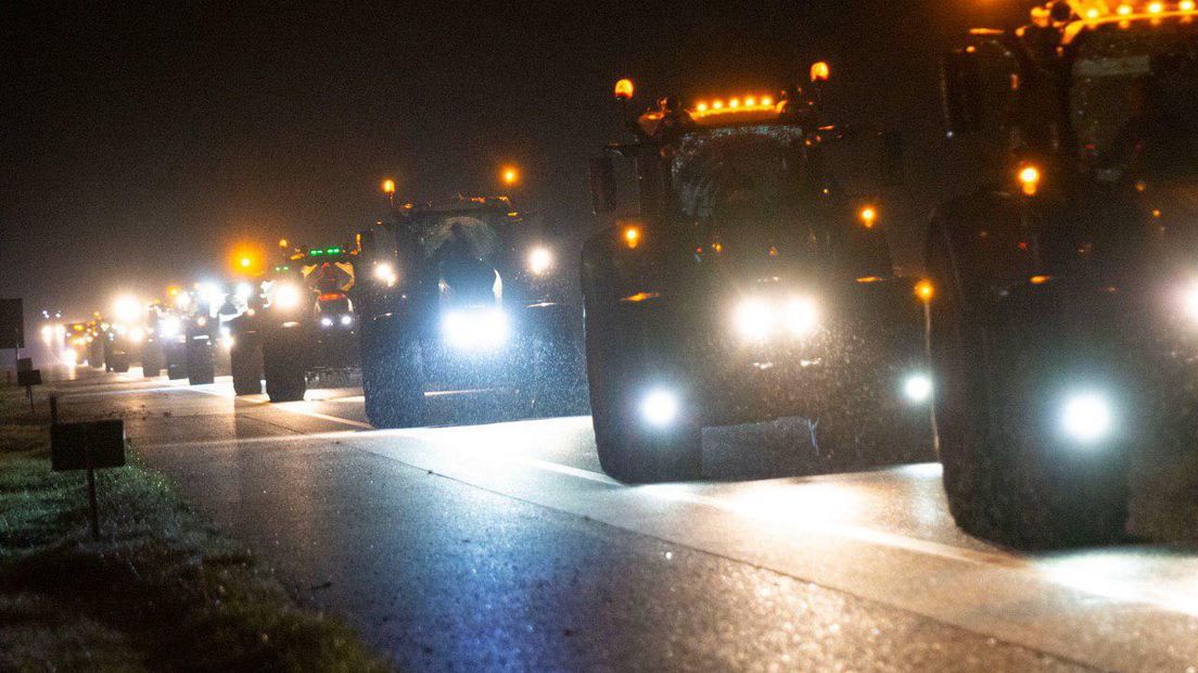 Trekkers op de snelweg tijdens het protest (Rechten: De Vries Media)