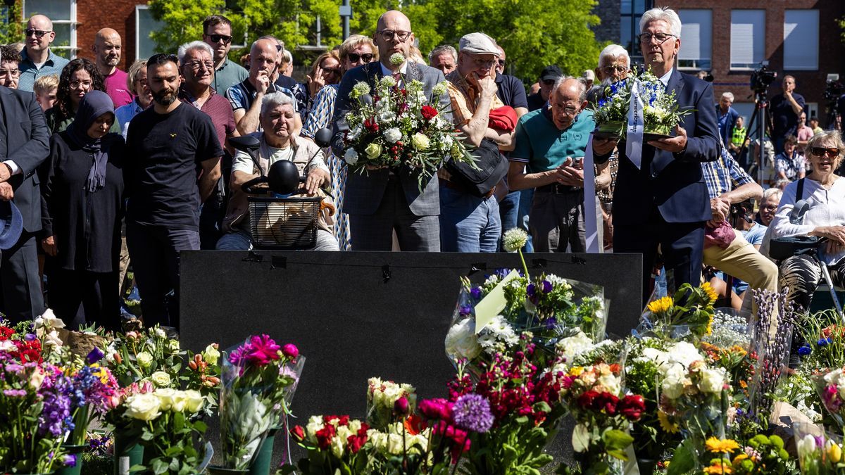 Geen krans, wel verhalen: Enschede herdenkt vuurwerkramp anders