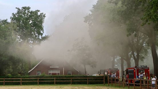 Grote brand in schuur en woning in Weerselo Home