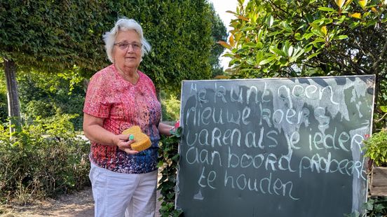 De glimlach van de straat: hoe Truus met haar krijtbord harten verwarmt Home