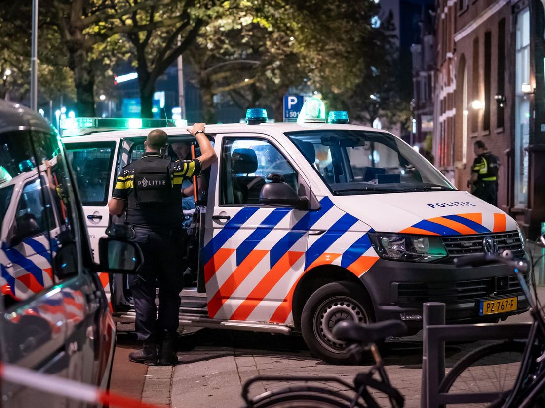 De 's Gravendijkwal, zaterdagavond na de beschieting