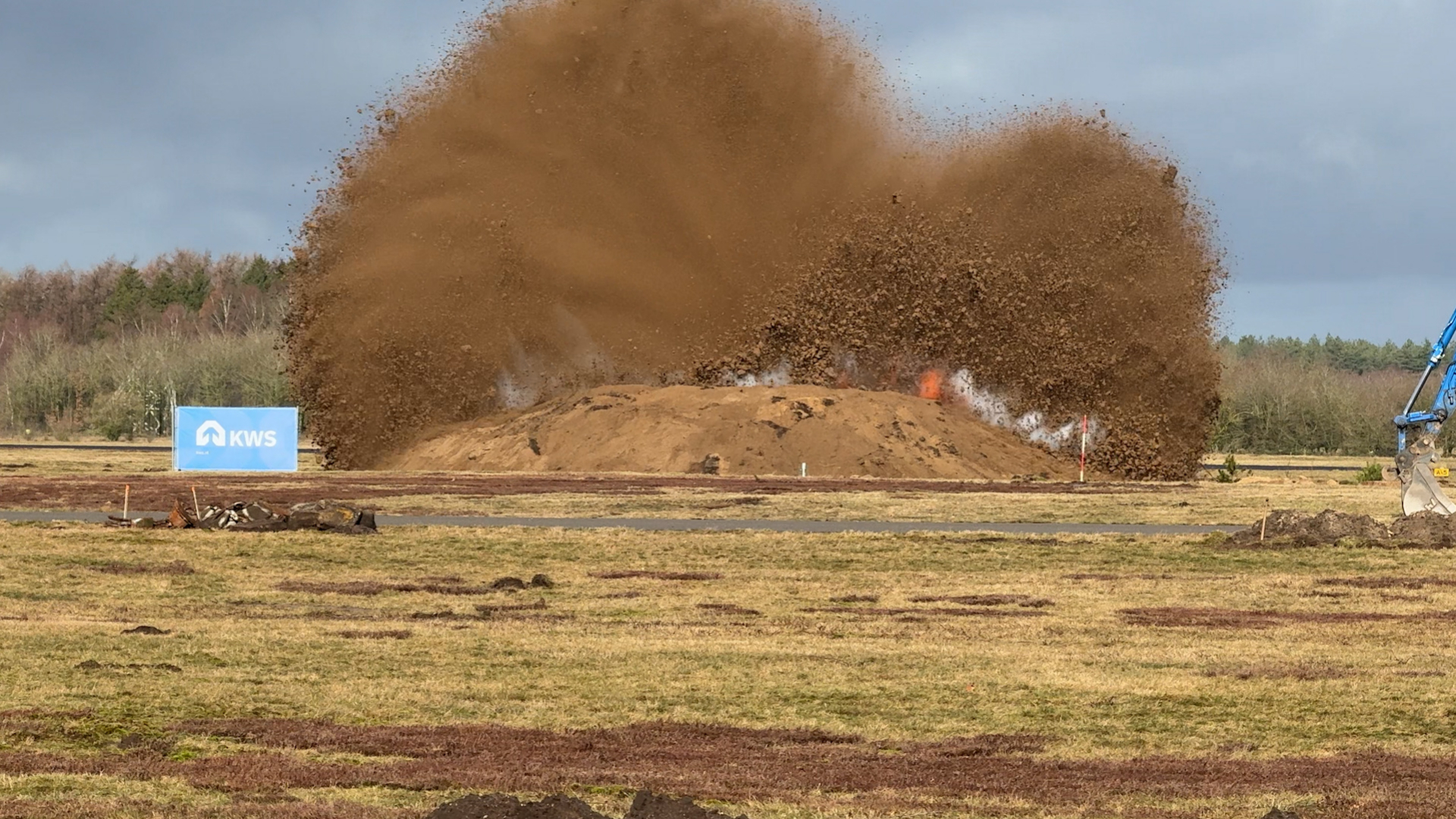 3, 2, 1, boem: oude bommen onschadelijk gemaakt op vliegbasis Soesterberg