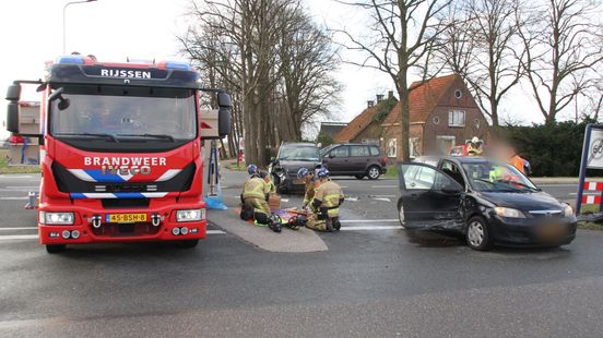 Gewonden bij aanrijding; deel N350 tussen Rijssen en Holten gestremd.