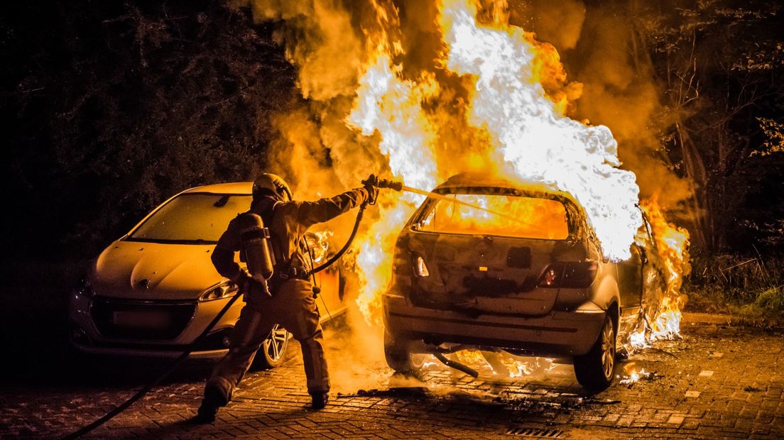 Een autobrand in Leidschendam