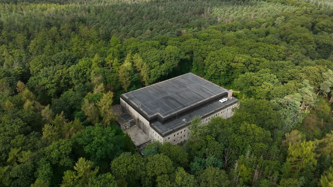 De Diogenesbunker vanuit de lucht.