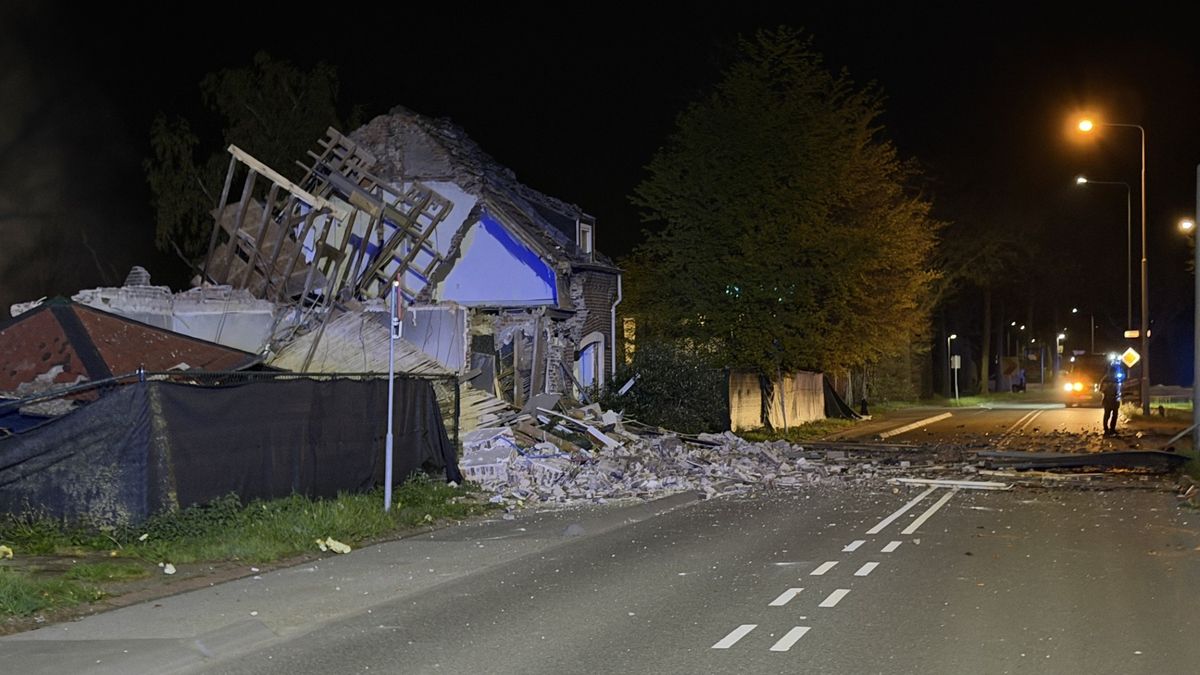 Woning volledig verwoest door explosie in Roermond