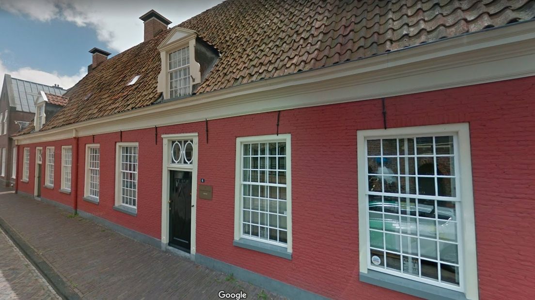 De 'zusterhuisjes' aan de Kloosterstraat blijken ouder dan gedacht (Rechten: Google Streetview)