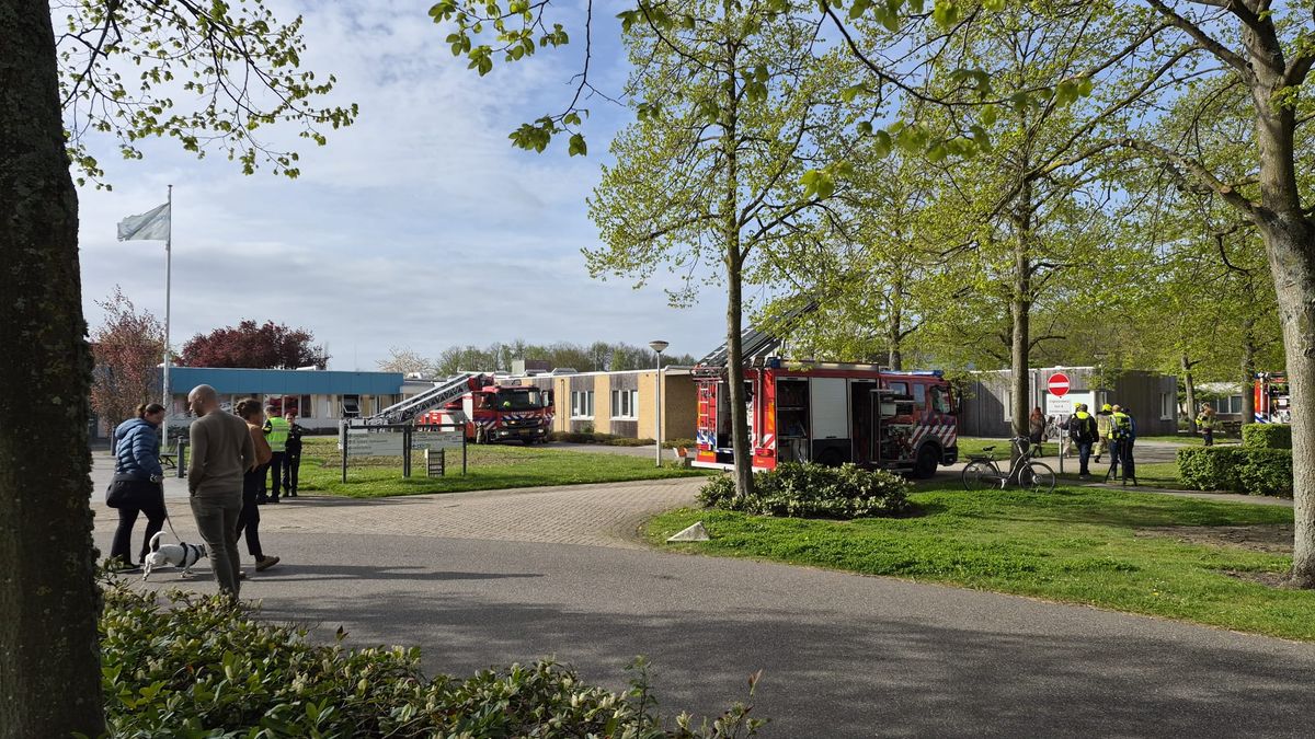 Kantoorgebouw Emergis ontruimd, brand geblust