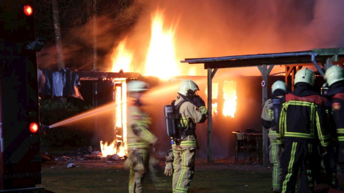 Brand hondentrainingscentrum Rijssen waarschijnlijk aangestoken