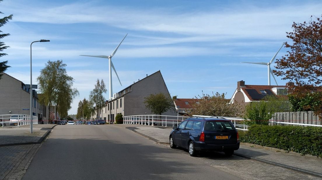 Een windmolen aan het Valkenburgse Meer zou goed te zien zijn in Leiden
