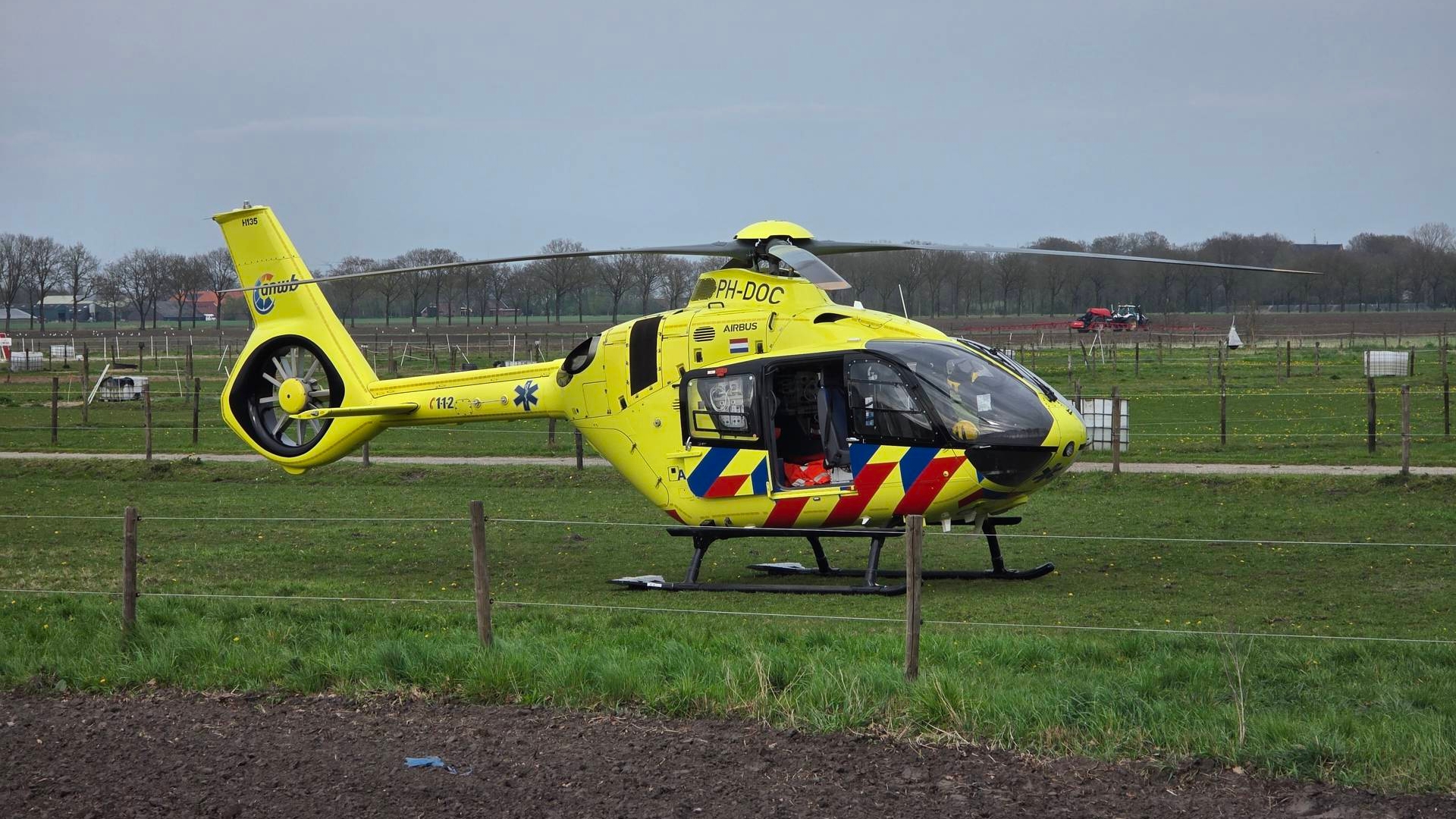 112-nieuws woensdag 15 april: Fietser in Noordbroek gewond na aanrijding • Scootmobiel te water in Stad