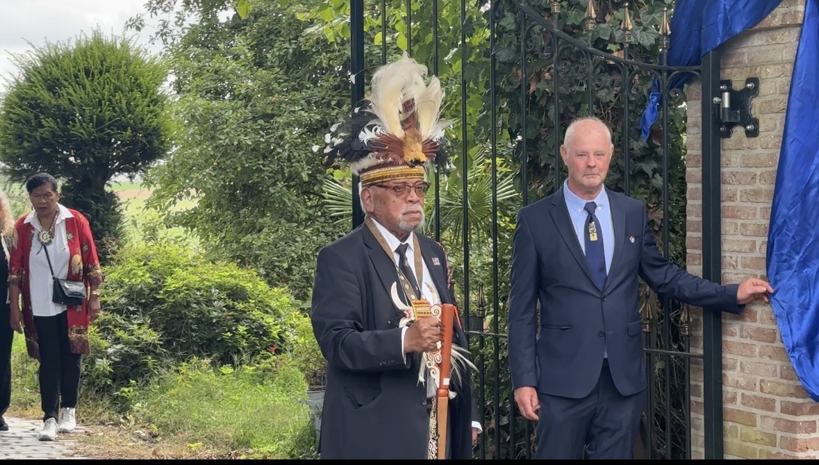 President West-Papoea bezoekt Arnemuiden; 'Ik heb een bijzondere band met Zeeland'