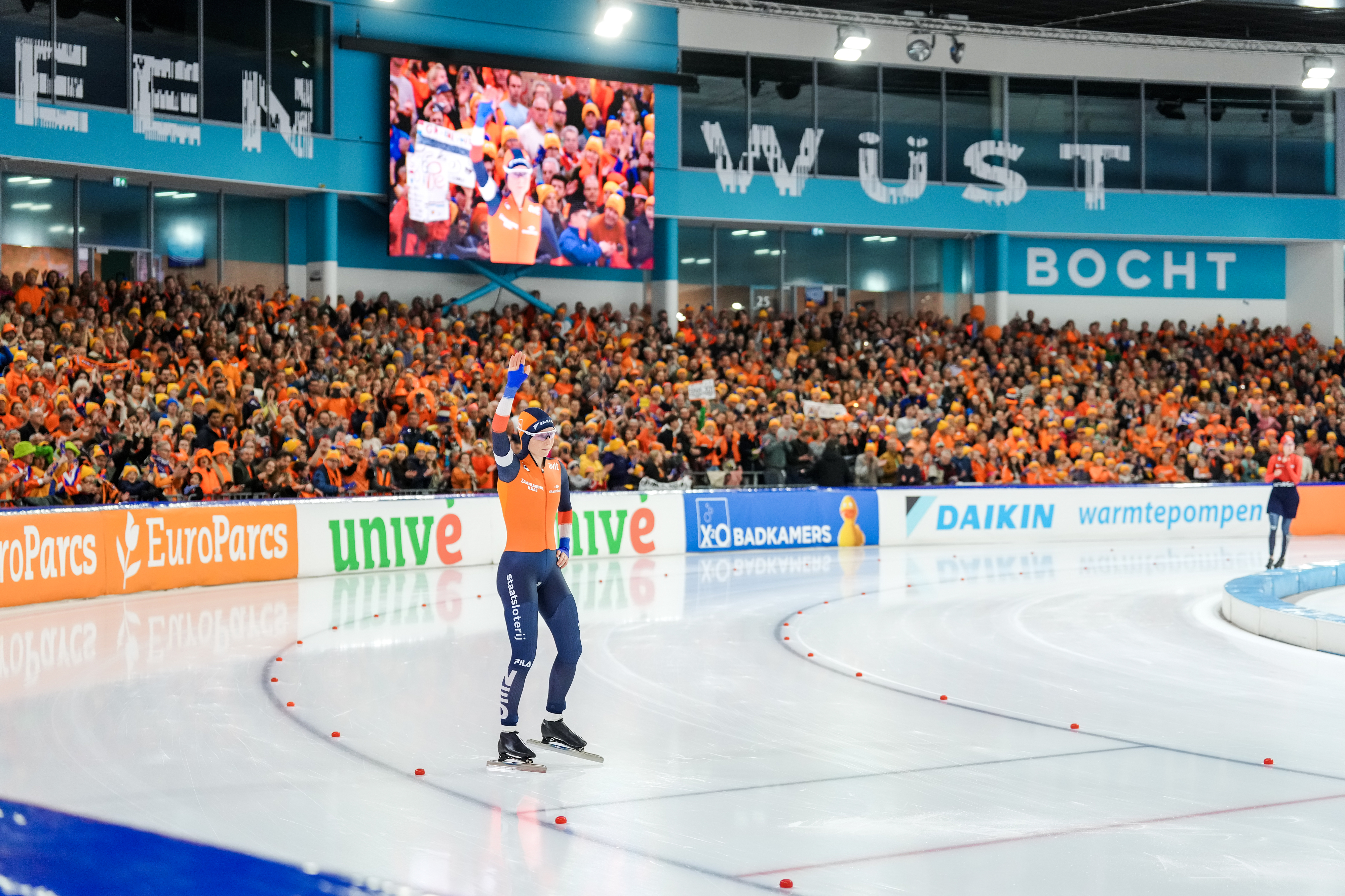 Marijke Groenewoud yn in grôtfol Thialf by it WK allround