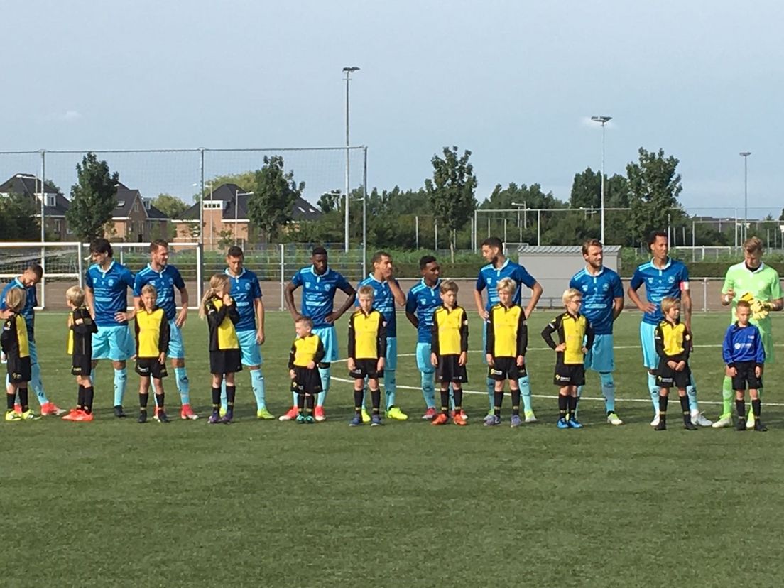 Excelsior speelde de oefenwedstrijd tegen TOGB in het nieuwe uitshirt