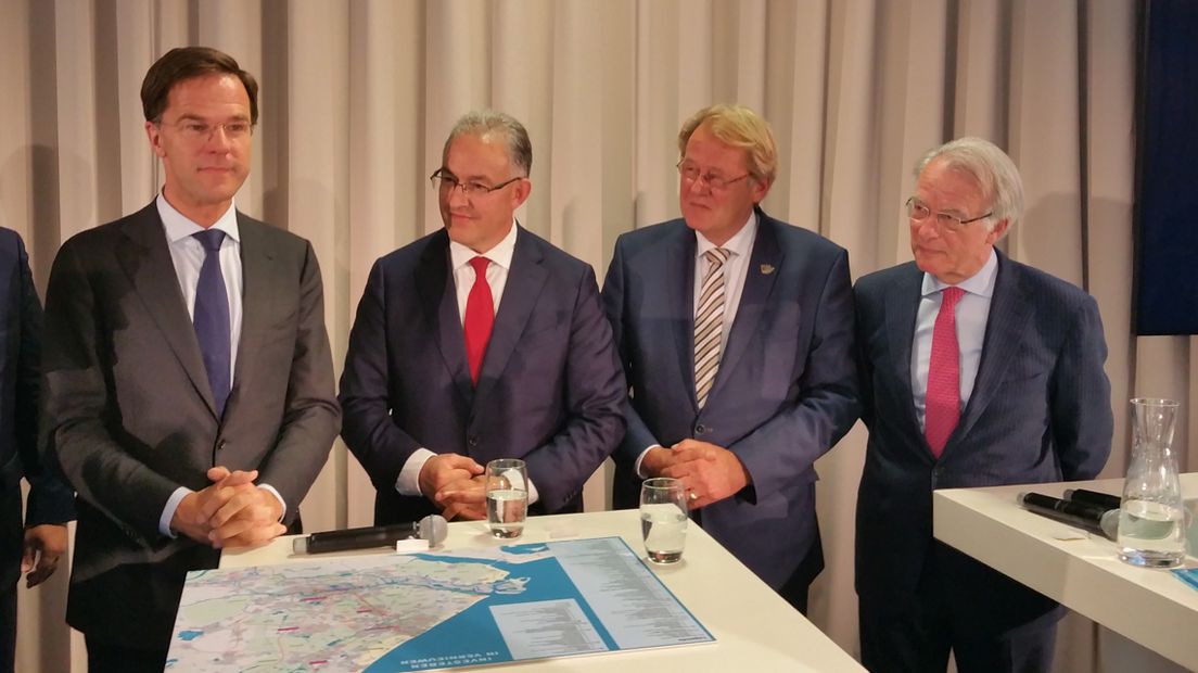 Premier Rutte en de bestuurders van de zuidelijke Randstad | Foto Omroep West