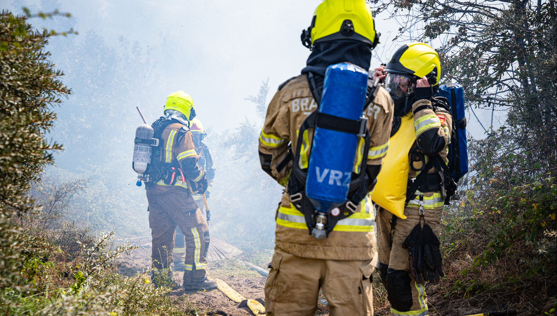 Het blussen van de brand duurde ruim zeven uur.