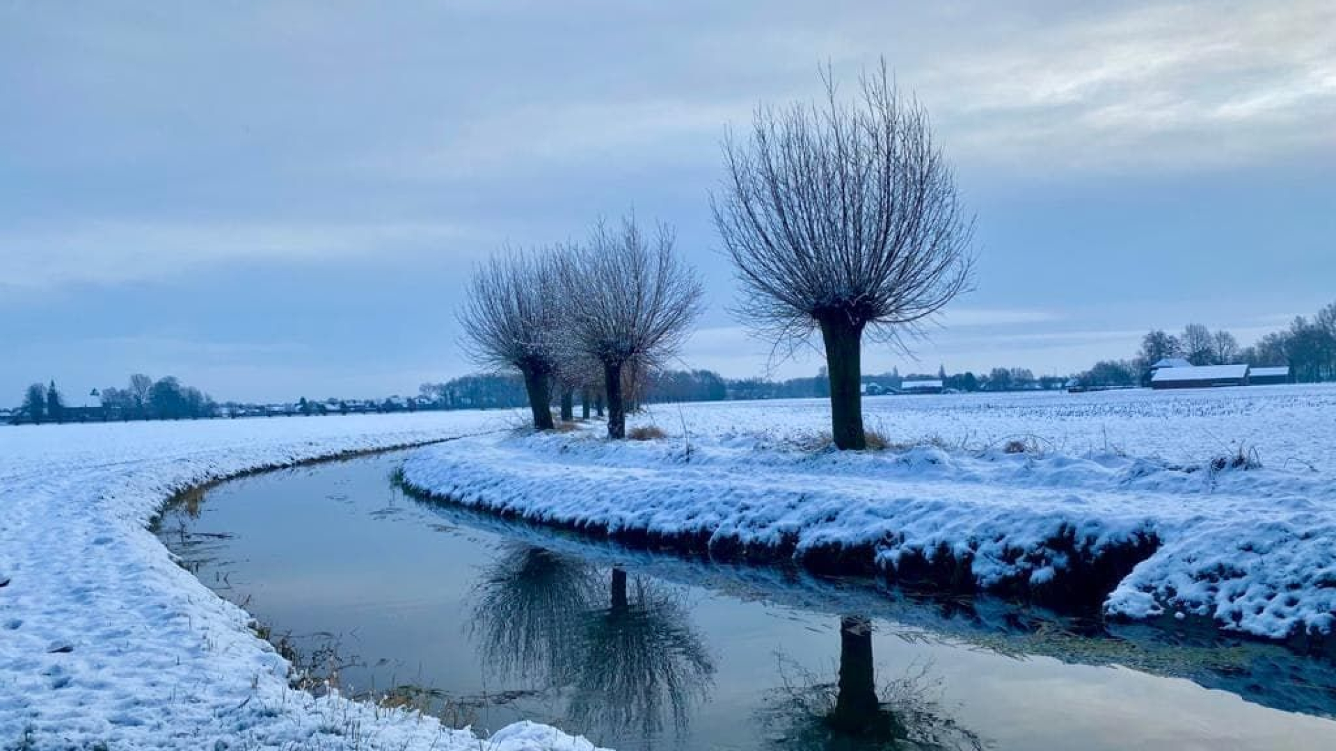 Nu al beetje wit in de Achterhoek; mogelijk meer sneeuw op woensdag