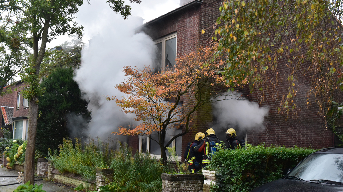 Oudere Vrouw Gewond Na Uitslaande Brand In Woning Schoutenburgstraat In ...