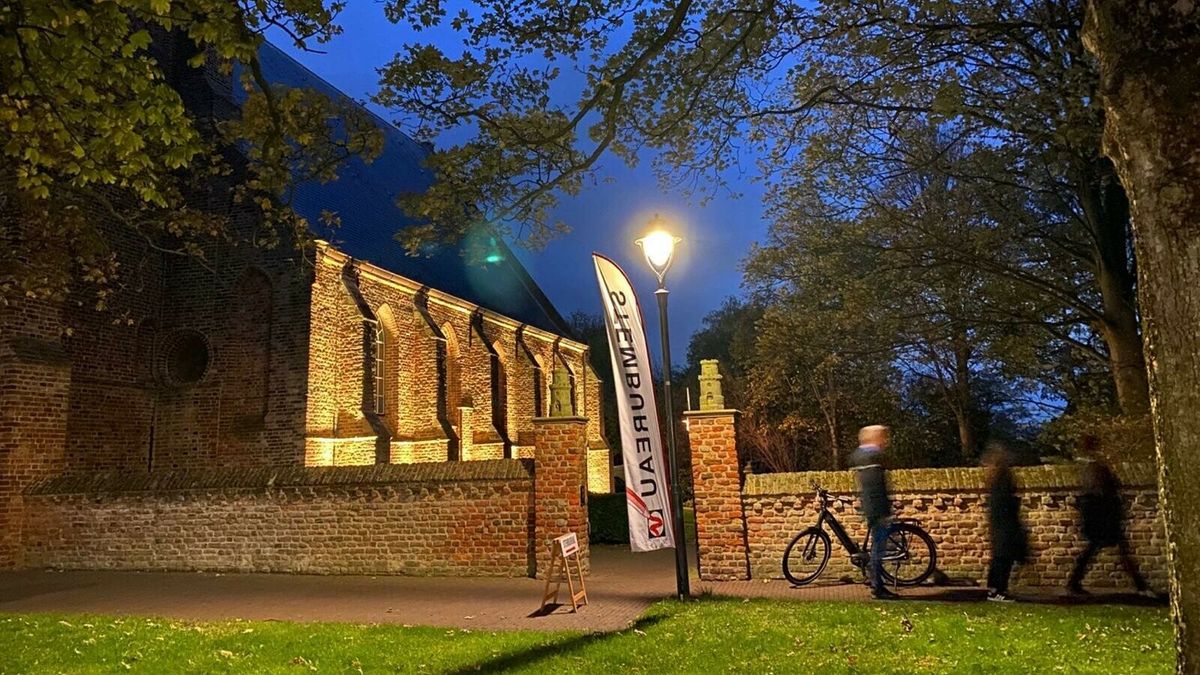 Aftellen tot de stembussen sluiten • Landelijk iets lagere opkomst