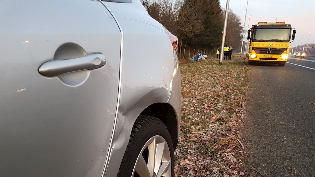 Pickup in de sloot bij Borne