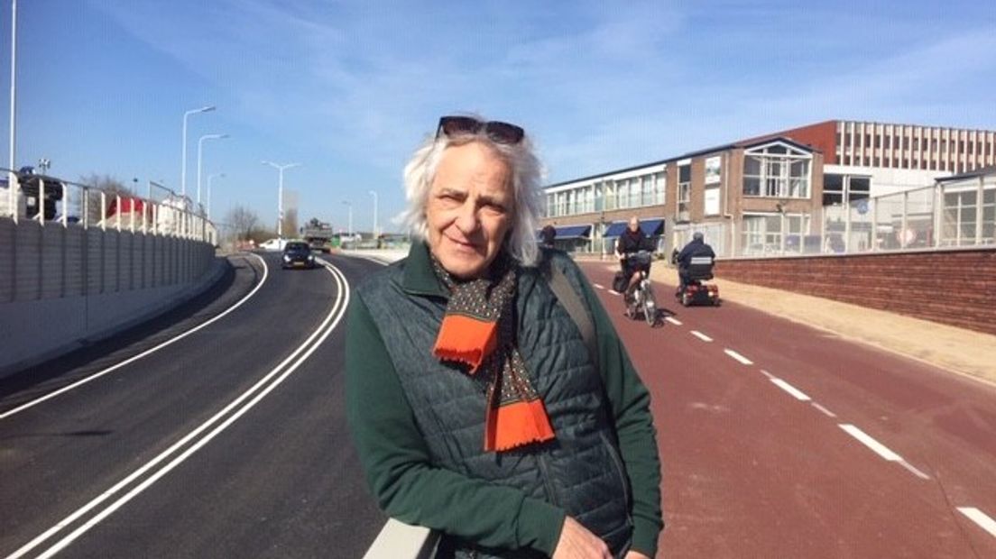 Kunstenaar George Schade laat Goese gebouwen weerspiegelen in tunnel