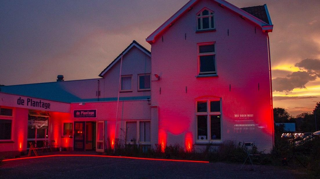 De Plantage in Tiel, waar VermeSound het rode licht verzorgde.