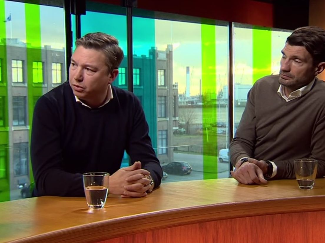 Martijn Krabbendam (links) is vrijdag de eerste gast in een nieuw seizoen FC Rijnmond