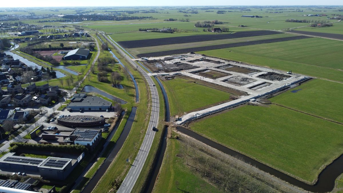 Sneek verhuist vluchtelingen pas in 2028 naar nieuwe opvang aan Stadsrondweg Noord