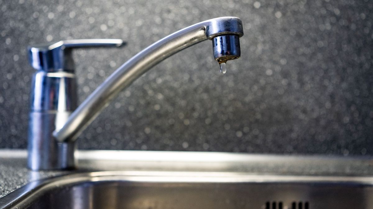 Leiding gebroken in Joure, veel plaatsen hebben minder water