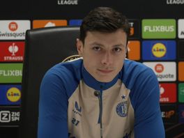 Anel Ahmdehodzic op de persco voor Feyenoord - Celtic