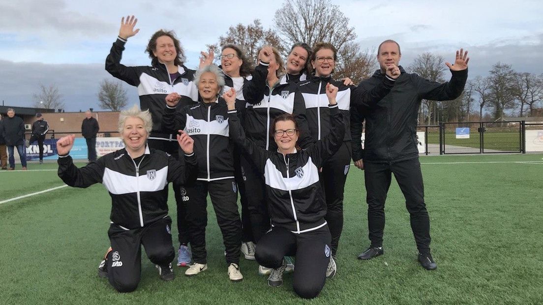 Heracles Almelo eerste club met Walking Football voor vrouwen