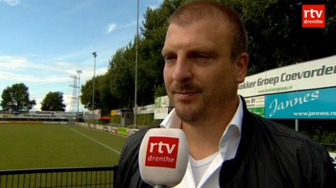 Hoofdtrainer Paul Weerman van Achilles 1894 baalt stevig (Rechten: RTV Drenthe)