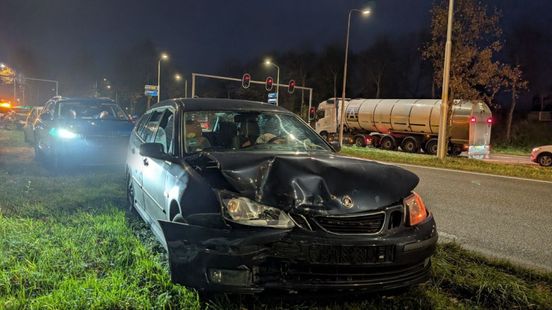 Veel schade bij ongeval • brand bij papierfabriek. Veel schade bij ongeval • brand bij papierfabriek.