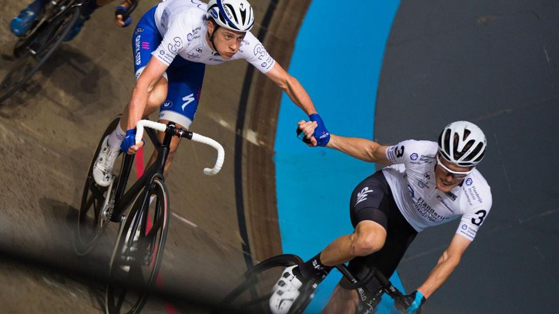 Niki Terpstra en Dylan van Baarle tijdens de Zesdaagse van Rotterdam. 