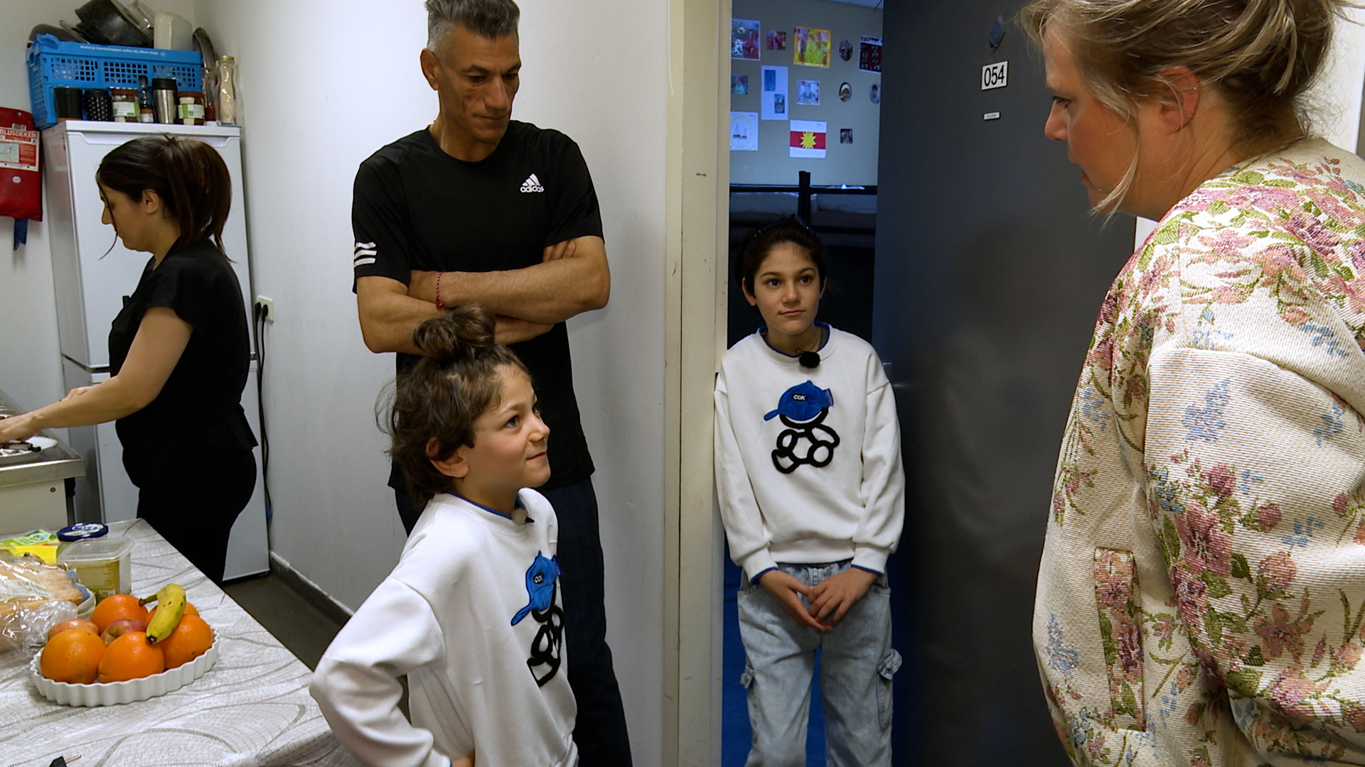 Opgroeien in een azc: 'Mijn kinderen moeten het gevoel hebben dat dit thuis is'