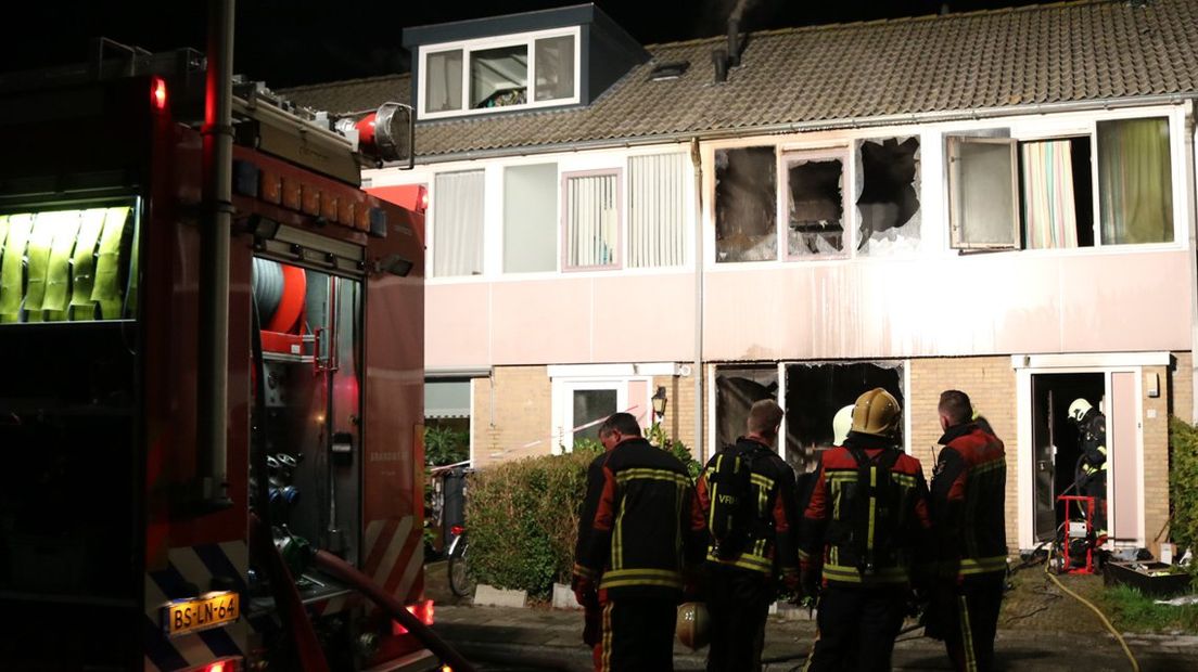 De woning is compleet uitgebrand.