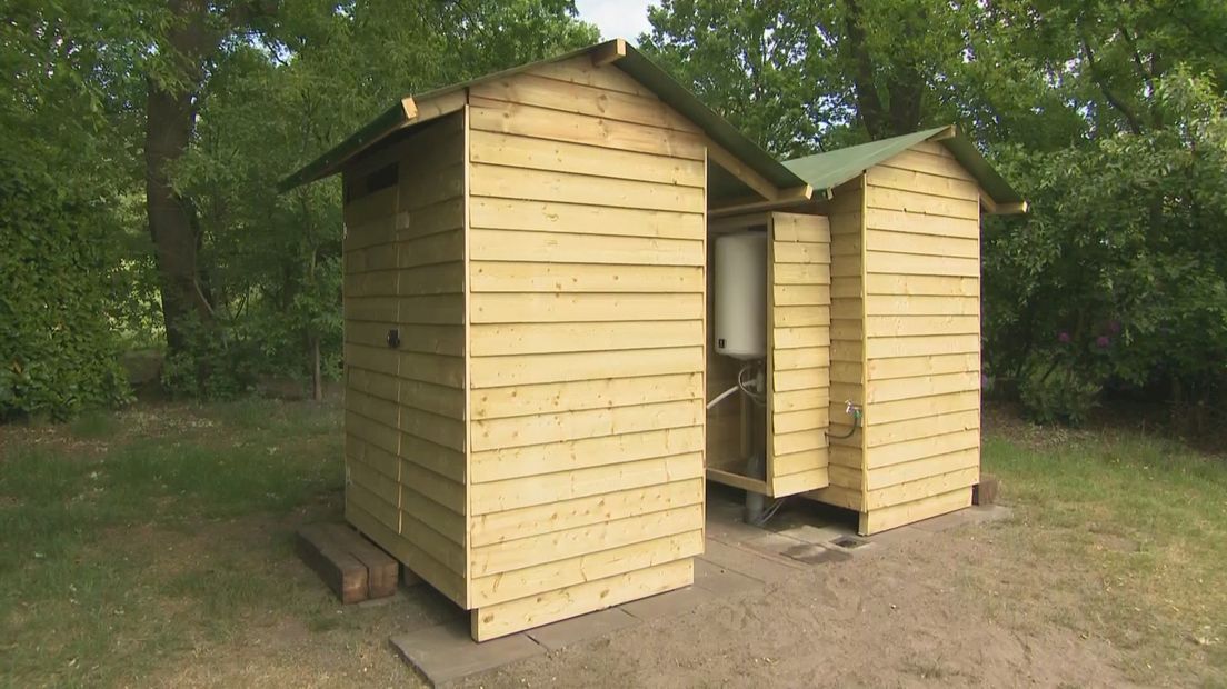 Bij veel campings zijn privé-sanitairhuisjes geplaatst