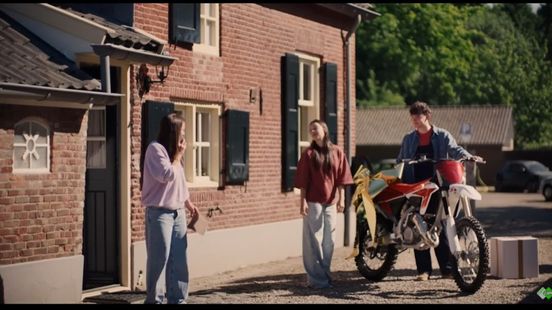 Brullende motoren en naoberschap: gloednieuwe jeugdserie over de Achterhoek