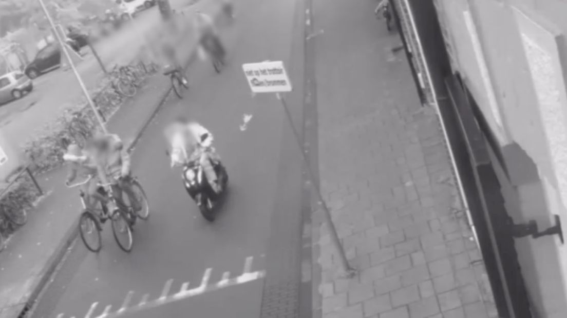 De 65-jarige man achtervolgt de fietser na een aanrijding