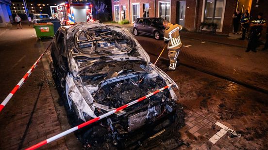 Meerdere branden na elkaar • autobrand na knal