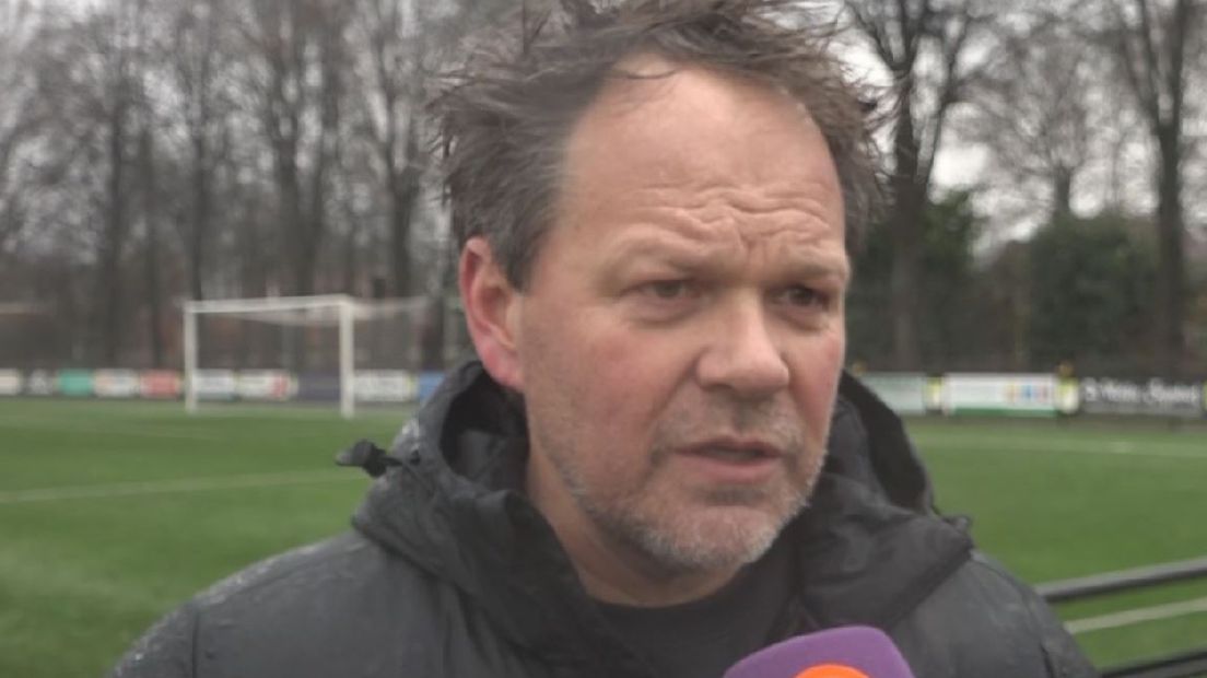 Voor De Graafschap is het eerste competitieduel van 2017 direct een heel belangrijke. Het is de vuurdoop van de nieuwe coach Henk de Jong. 'Het gaat straks lopen.'