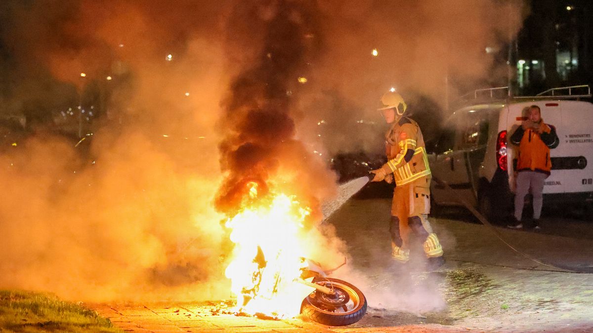 Motor in de as gelegd in Leeuwarden