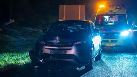 Nachtelijke file door ongeval • autobrand Arnhem. Nachtelijke file door ongeval • autobrand Arnhem.