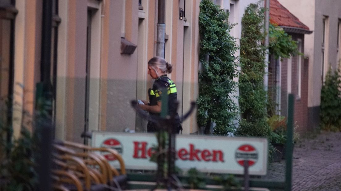 Politie zoekt naar inbreker in Deventer