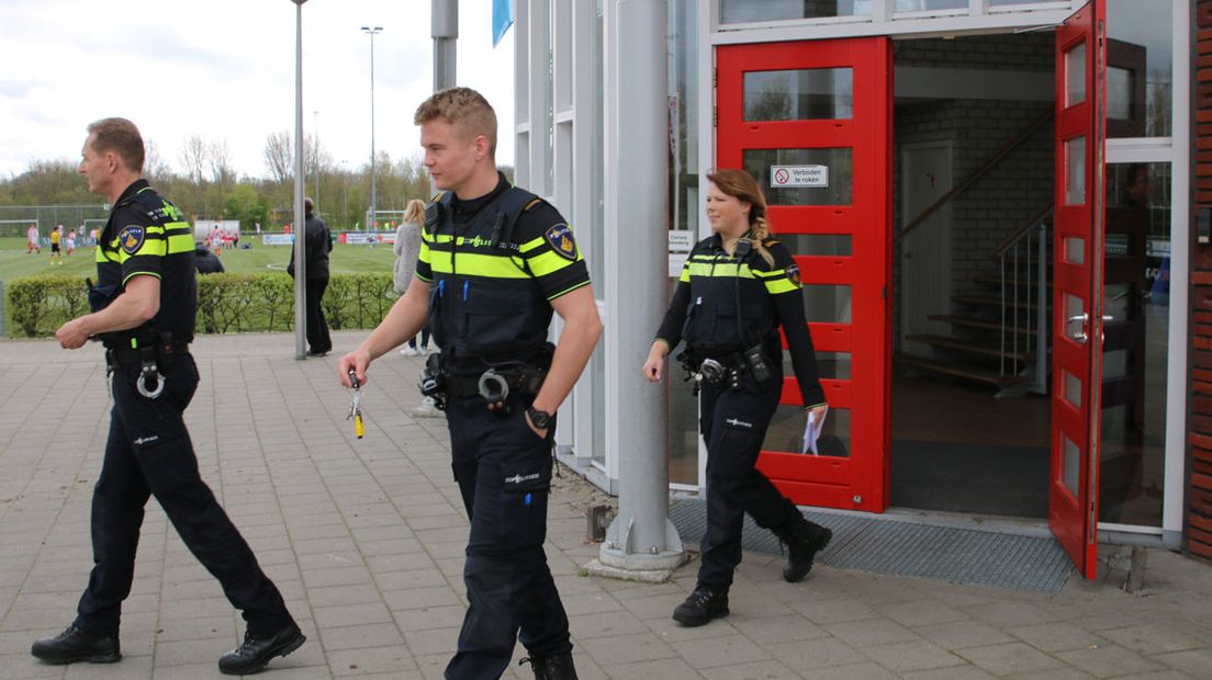 Politie bij mishandeling SV Den Hoorn