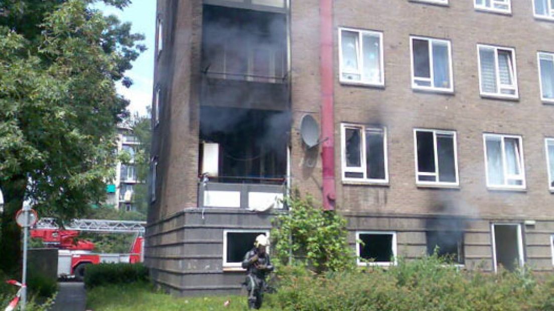 Brand verwoest flatwoning in Arnhem
