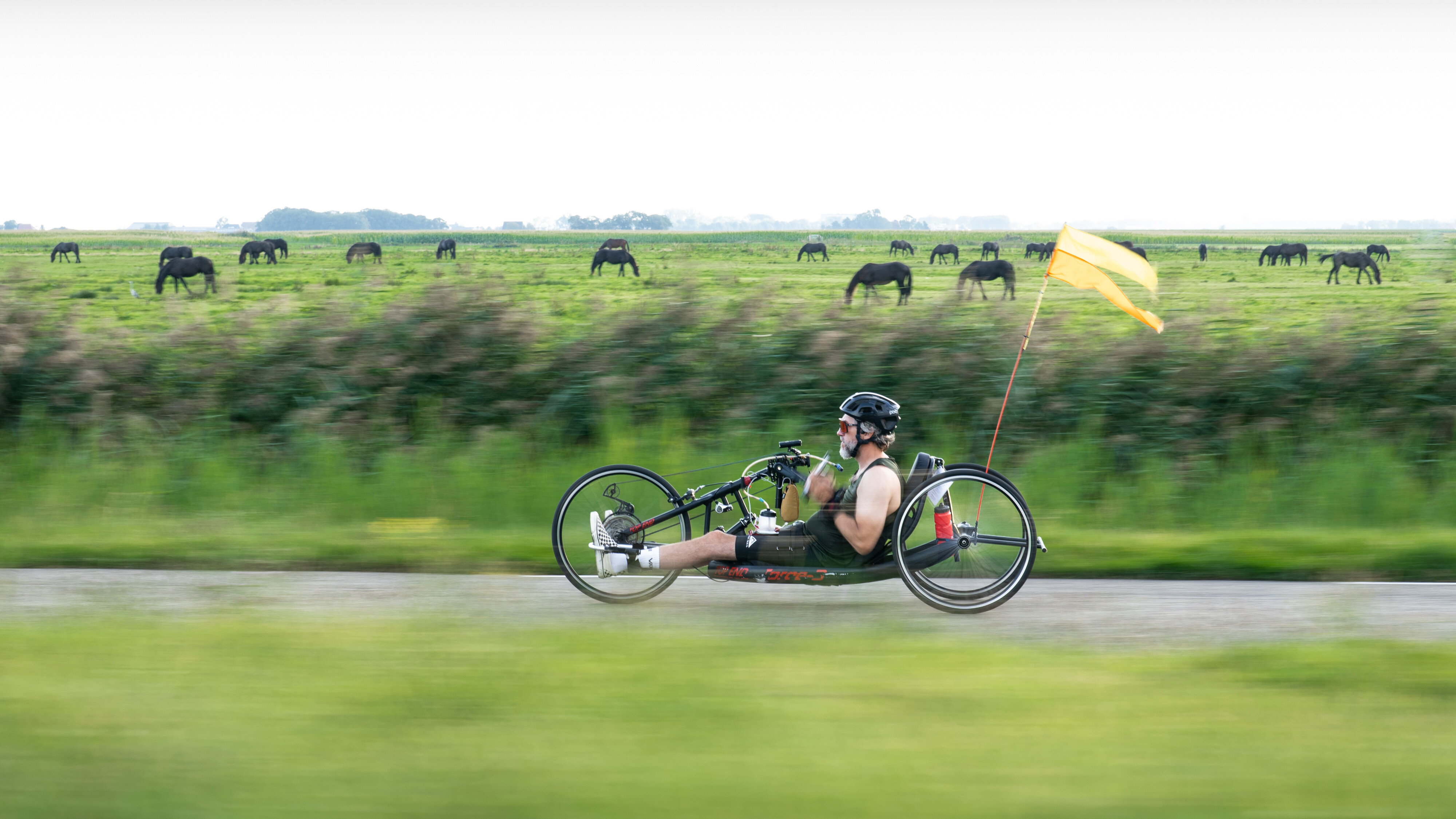 Fotograaf Ydwer van der Heide docht Alvestêdetocht op handbike
