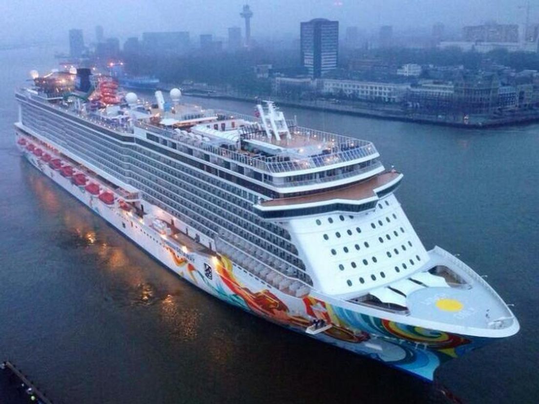 Norwegian Getaway foto havenmeester Rotterdam